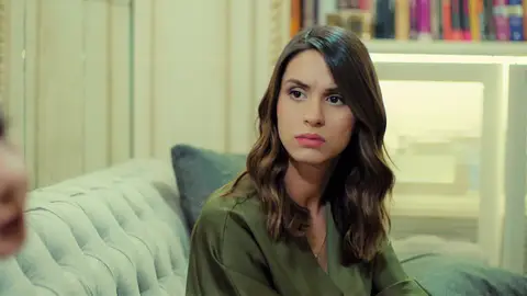 Halit sigue los consejos de Yildiz y envía una temporada a Lila a casa de su madre Halit sigue los consejos de Yildiz y envía una temporada a Lila a casa de su madre
