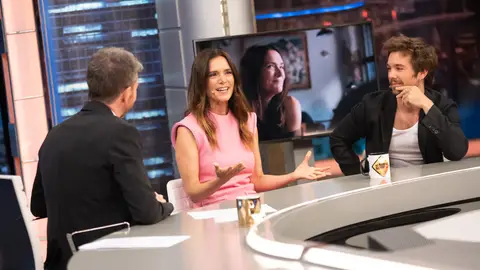 El romántico detalle de Eva Santolaria con su primer novio: "Ponía su nombre en las zapatillas de deporte" El romántico detalle de Eva Santolaria con su primer novio: "Ponía su nombre en las zapatillas de deporte"