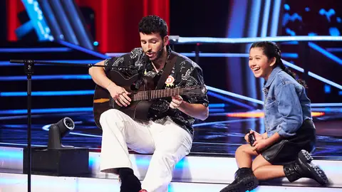 El momento más dulce de Sebastián Yatra al cantar ‘Un año’ con Nina  El momento más dulce de Sebastián Yatra al cantar ‘Un año’ con Nina