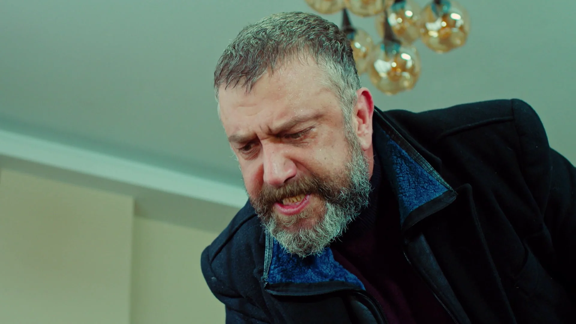 El padre de Yildiz regresa a la vida de Asuman: amenaza con matarla a ella y a Zeynep El padre de Yildiz regresa a la vida de Asuman: amenaza con matarla a ella y a Zeynep