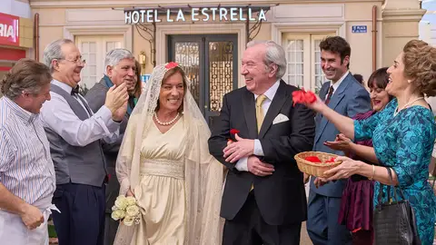 Enrique y Casilda celebran su boda con un claro triunfo al amor: “El destino nos sorprende con cosas maravillosas” Enrique y Casilda celebran su boda con un claro triunfo al amor: “El destino nos sorprende con cosas maravillosas”