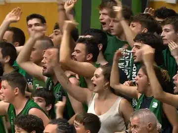 Parte de la afición del Joventut llamando "asesino" a Yabusele Parte de la afición del Joventut llamando "asesino" a Yabusele