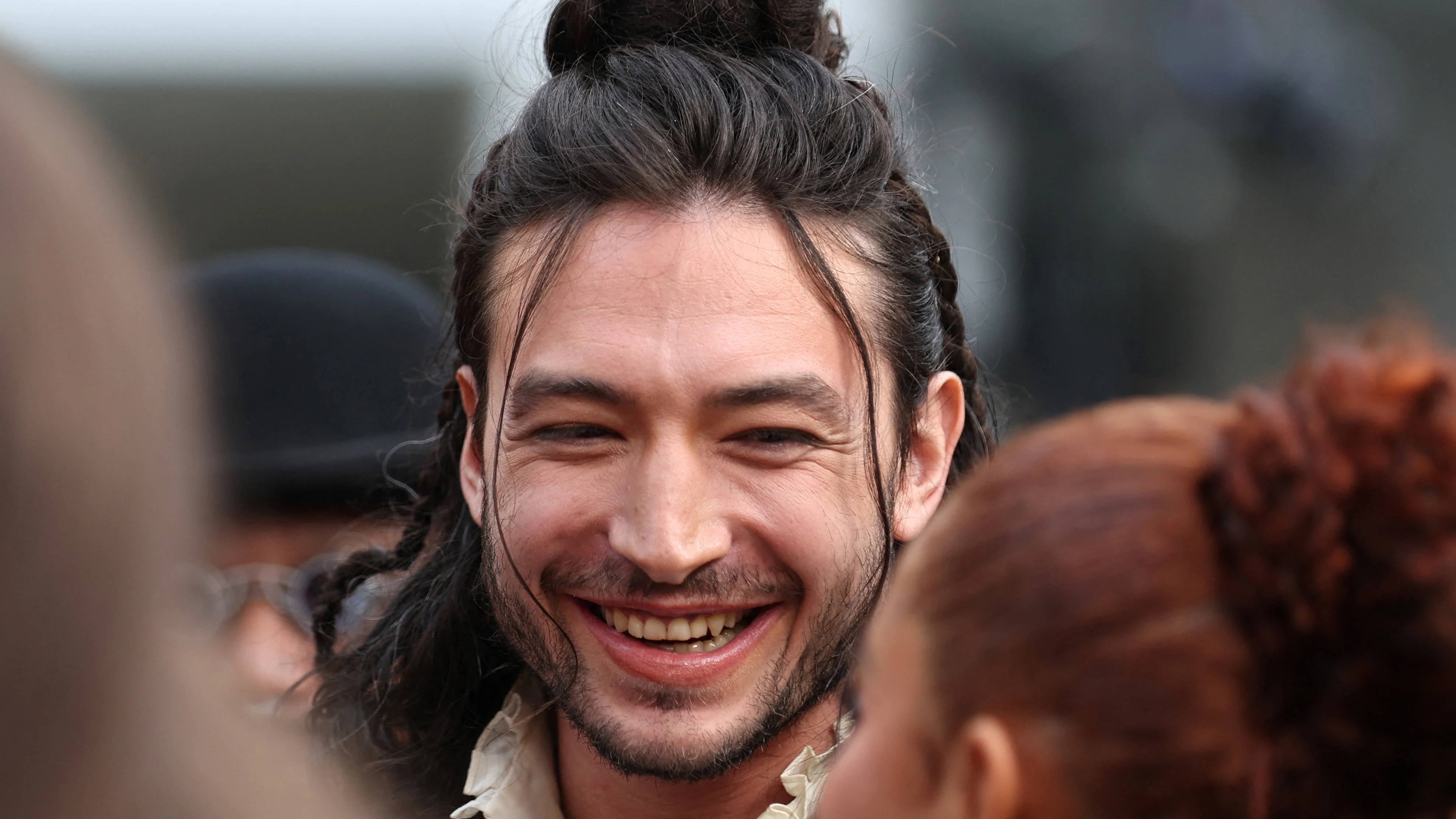 Ezra Miller, muy sonriente, reaparece en la premiere de 'The Flash' en Los Angeles Ezra Miller, muy sonriente, reaparece en la premiere de 'The Flash' en Los Angeles