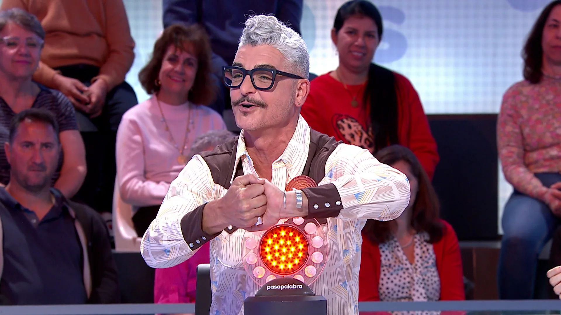 &iexcl;Qu&eacute; voz! Txabi Franquesa sorprende al cantar &lsquo;S&oacute;lo pienso que en ti&rsquo; a Roberto Leal 
