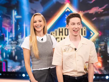 Entrevista completa Jennifer Lawrence y Andrew Entrevista completa Jennifer Lawrence y Andrew