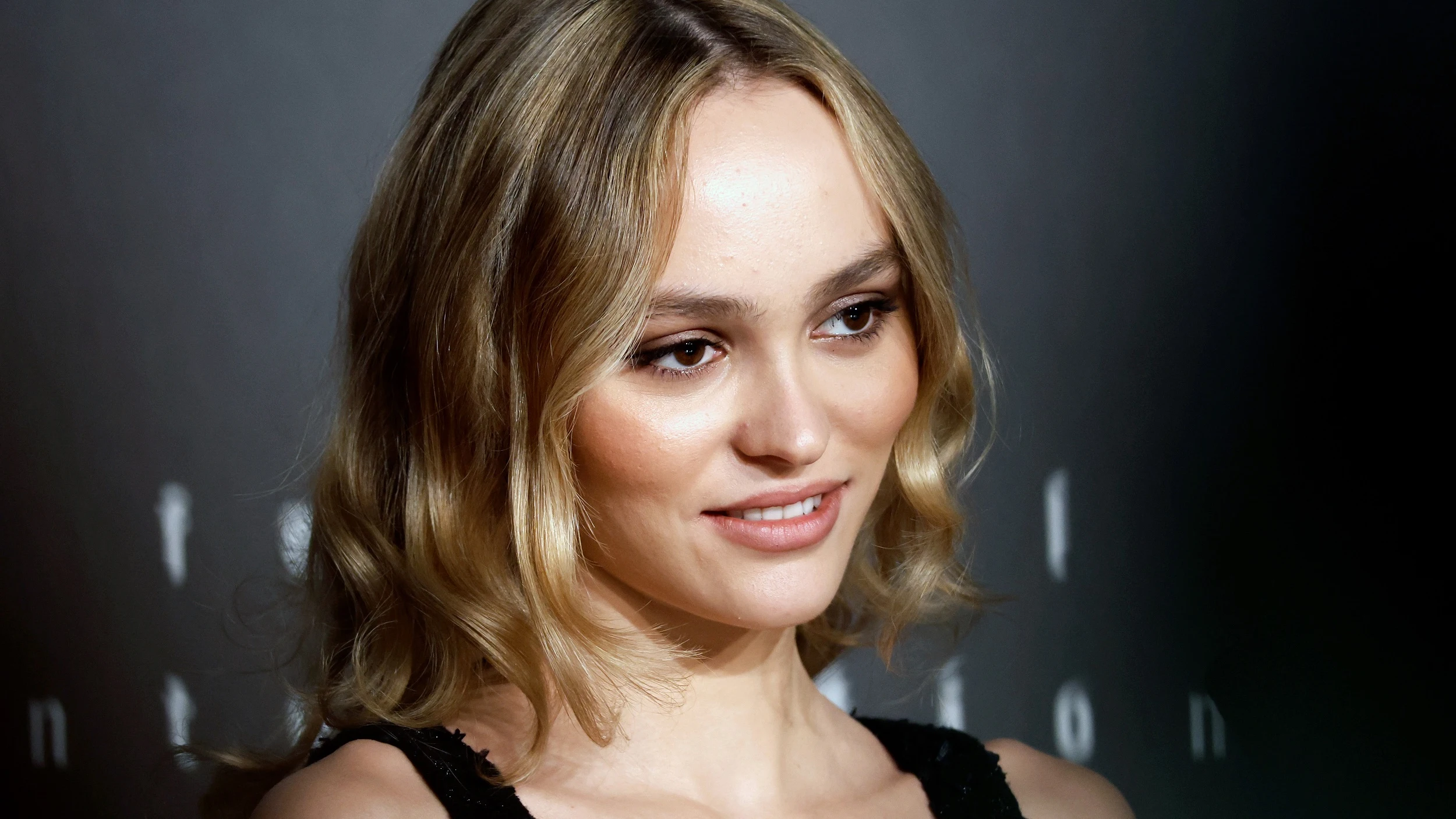 Lily-Rose Depp en el festival de Cannes presentando 'The Idol' Lily-Rose Depp en el festival de Cannes presentando 'The Idol'