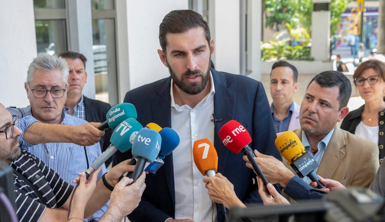 Jos&eacute; &Aacute;ngel Antelo