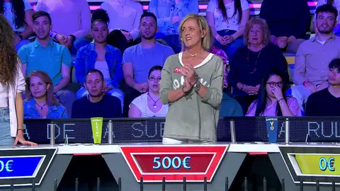 La reacción de María tras la ayuda del público La reacción de María tras la ayuda del público