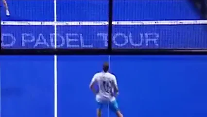 El puntazo de Mena en dieciseisavos del French Padel Open El puntazo de Mena en dieciseisavos del French Padel Open