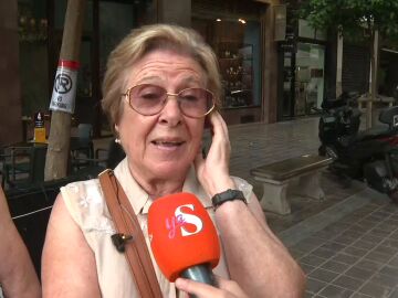 Sin dinero ni viaje del Imserso por la estafa de una agencia en Valencia: "Vinimos a reclamar y estaba todo desmantelado"