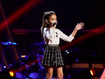 Alejandra, la talent m&aacute;s peque&ntilde;a del concurso, conquista el escenario de &lsquo;La Voz Kids&rsquo;