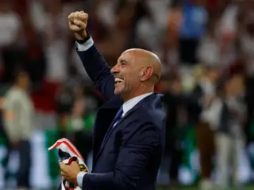 Monchi, pletórico tras la Europa League del Sevilla Monchi, pletórico tras la Europa League del Sevilla