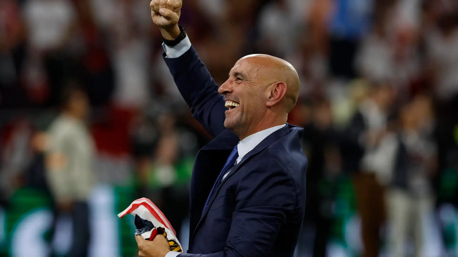 Monchi, plet&oacute;rico tras la Europa League del Sevilla
