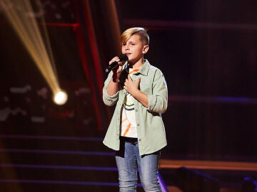 &iexcl;Qu&eacute; emoci&oacute;n! Adri&aacute;n desprende puro arte cantando &lsquo;&Aacute;ngel ca&iacute;do&rsquo; de Mal&uacute;
