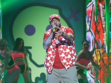 El plat&oacute; arde con Agust&iacute;n Jim&eacute;nez como Farruko con &lsquo;Pepas&rsquo;