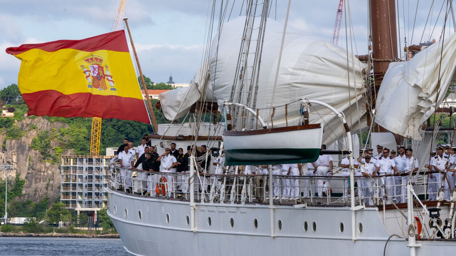 El buque escuela de la armada española Juan Sebastián Elcano abre sus puertas en Nueva York