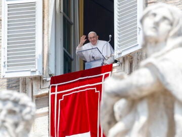 El papa Francisco tras su operación