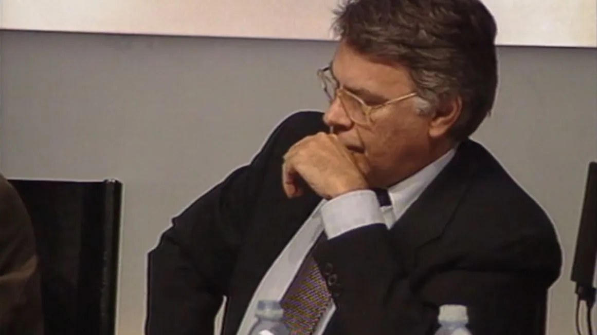 Felipe Gonz&aacute;lez dimite como secretario general del PSOE