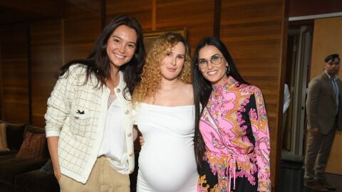 Emma Heming, Rumer Willis, Demi Moore en la baby shower de la hija mayor de Bruce Willis