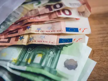Dinero Dinero