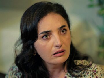 &iexcl;Seng&uuml;l est&aacute; embaraza!: &iquest;Se lo contar&aacute; a Orhan ahora que va a casarse con G&ouml;n&uuml;l?