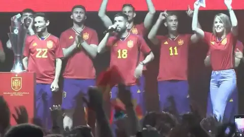 Jordi Alba durante la celebración de la selección española