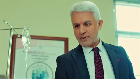 Avance del próximo capítulo de ‘Pecado Original’: Halit le ofrece dinero al padre de Yildiz para que desaparezca de sus vidas… ¿aceptará? Avance del próximo capítulo de ‘Pecado Original’: Halit le ofrece dinero al padre de Yildiz para que desaparezca de sus vidas… ¿aceptará?