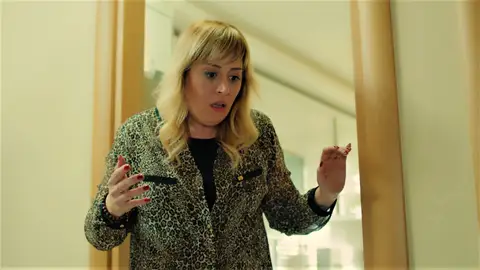 ¡Asuman apuñala al padre de Yildiz para defenderse!... ¿Estará muerto? ¡Asuman apuñala al padre de Yildiz para defenderse!... ¿Estará muerto?