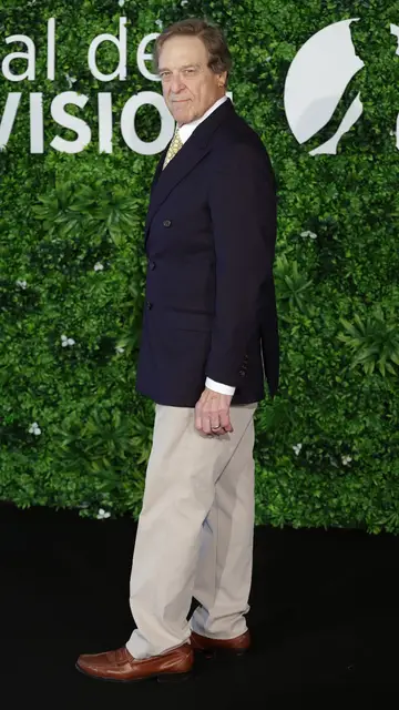 John Goodman tras perder 90 kilos John Goodman tras perder 90 kilos