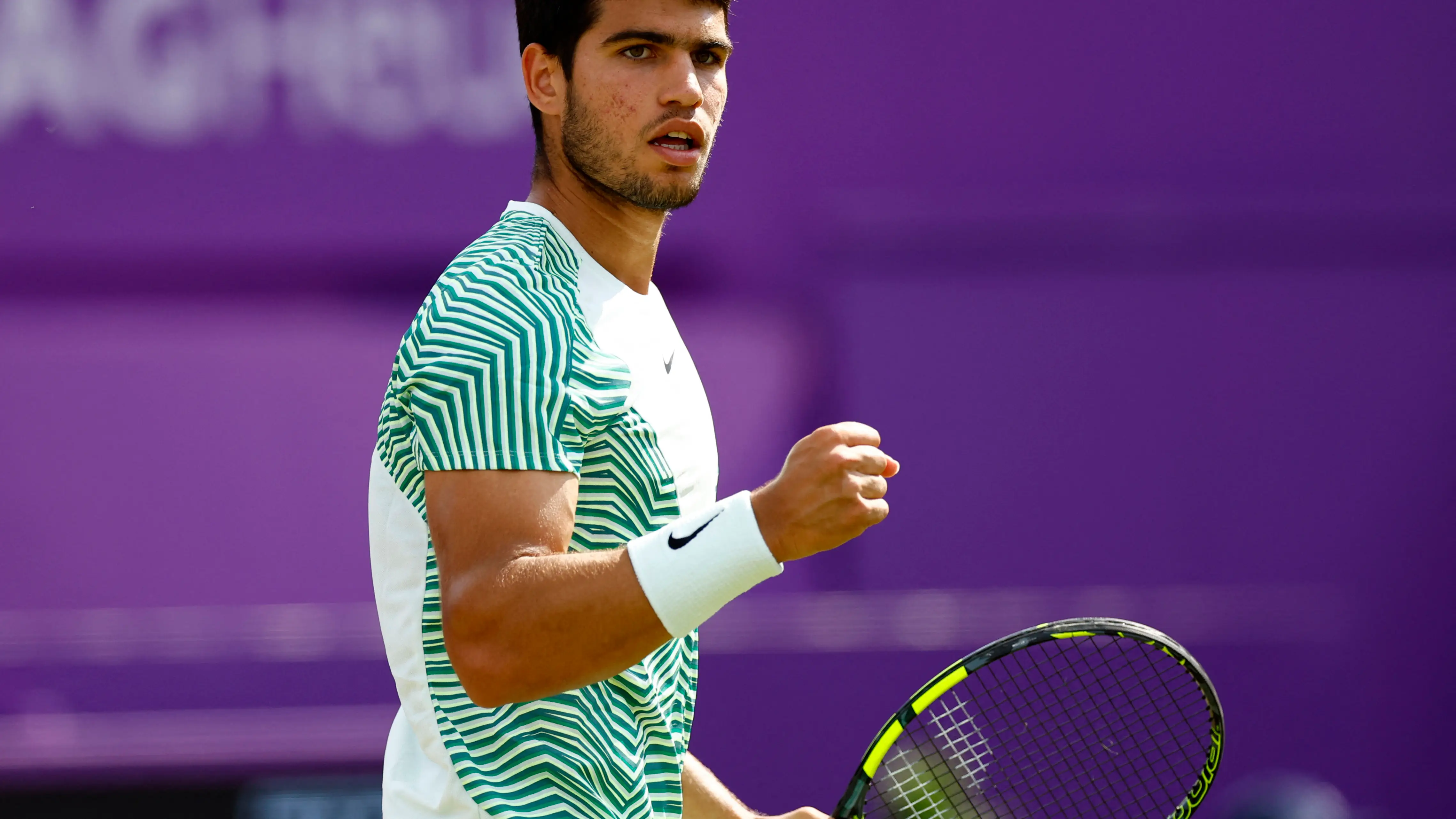 Carlos Alcaraz celebra un punto en su duelo ante Jiri Lehecka Carlos Alcaraz celebra un punto en su duelo ante Jiri Lehecka