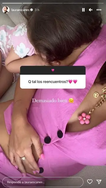 Laura Escanes con su hija Roma Laura Escanes con su hija Roma