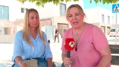 Teresa, en silla de ruedas tras un accidente de tráfico, reclama a una promotora de obra tras sufrir una caída