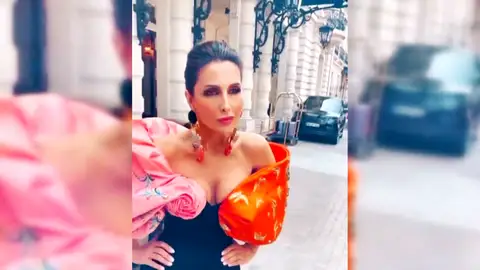 El glamour frente al desenfado: Paloma Cuevas y Ana Soria, dos posados de verano muy distintos El glamour frente al desenfado: Paloma Cuevas y Ana Soria, dos posados de verano muy distintos