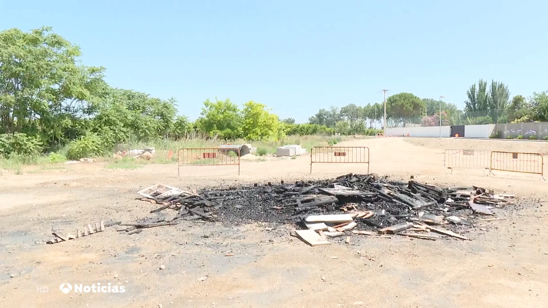 Muere un hombre durante la noche de San Juan al caer dentro de una hoguera en Lleida