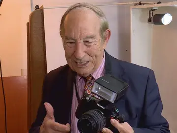 Joaquín, el último fotógrafo de la Gran Vía madrileña Joaquín, el último fotógrafo de la Gran Vía madrileña