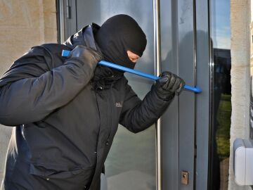¿Qué es la táctica del felpudo con la que puedes evitar que entren ladrones a tu casa?