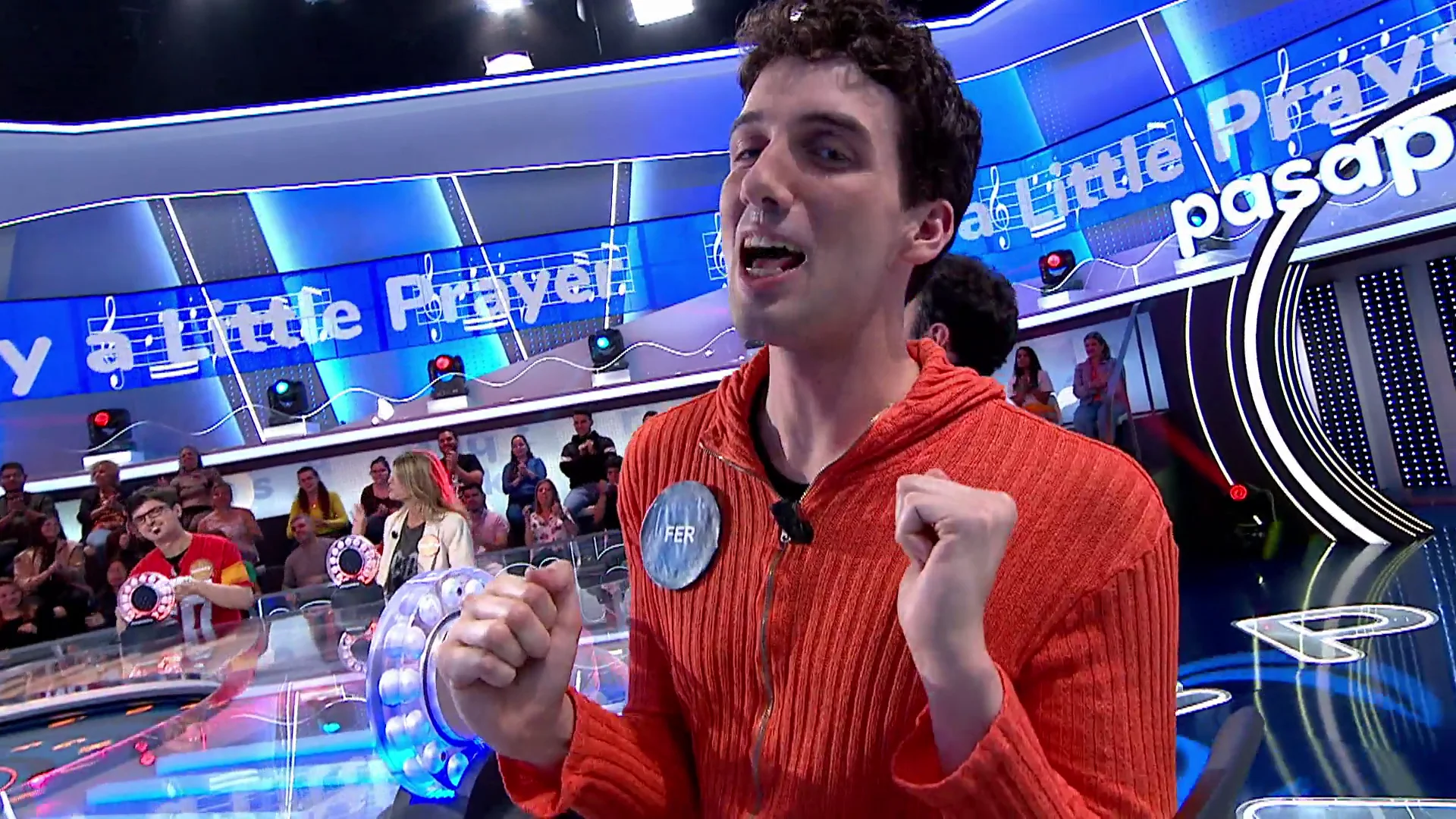 El momento de Fer que recuerda a una comedia al cantar &lsquo;I say a little prayer&rsquo;