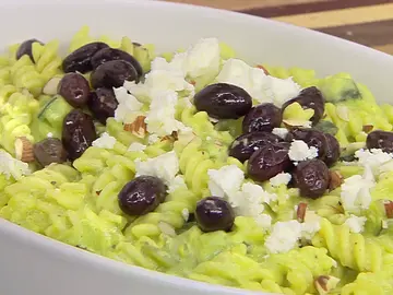 Receta de fusilli con crema de calabacín y queso feta…¡de temporada! Receta de fusilli con crema de calabacín y queso feta…¡de temporada!