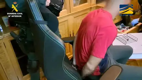 Uno de los detenidos de la organización criminal Antena 3 Noticias