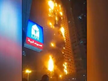 Incendio rascacielos Emiratos