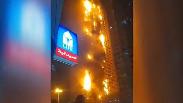 Incendio rascacielos Emiratos