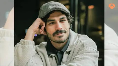¿Quién se esconde tras Dündar? ¡Conoce a Erdem Kaynarca, el actor que interpreta este personaje en ‘Pecado Original’! ¿Quién se esconde tras Dündar? ¡Conoce a Erdem Kaynarca, el actor que interpreta este personaje en ‘Pecado Original’!
