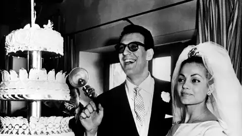 Carmen Sevilla y Augusto Algueró en su boda Carmen Sevilla y Augusto Algueró en su boda