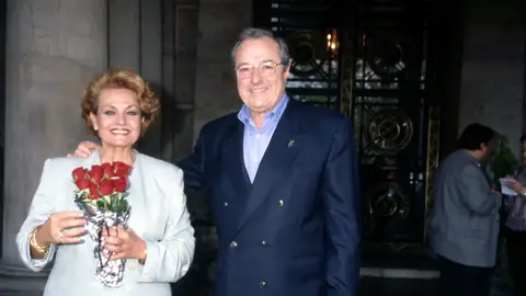 Carmen Sevilla y Vicente Patuel Carmen Sevilla y Vicente Patuel