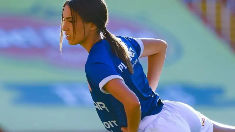 Nikkole Teja, futbolista estadounidense Nikkole Teja, futbolista estadounidense