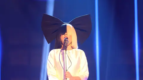 Miriam Rodríguez, intensa como Sia en la fascinante puesta en escena de ‘Alive’ Miriam Rodríguez, intensa como Sia en la fascinante puesta en escena de ‘Alive’