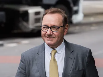 Kevin Spacey acudiendo a su juicio Kevin Spacey acudiendo a su juicio