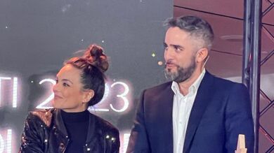 La tregua de Mónica Carrillo y Roberto Leal con felicitación de cumpleaños incluida: “Eres muy bonico” 