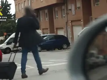 La Guardia Civil detiene al presunto timador en Villena, Alicante La Guardia Civil detiene al presunto timador en Villena, Alicante