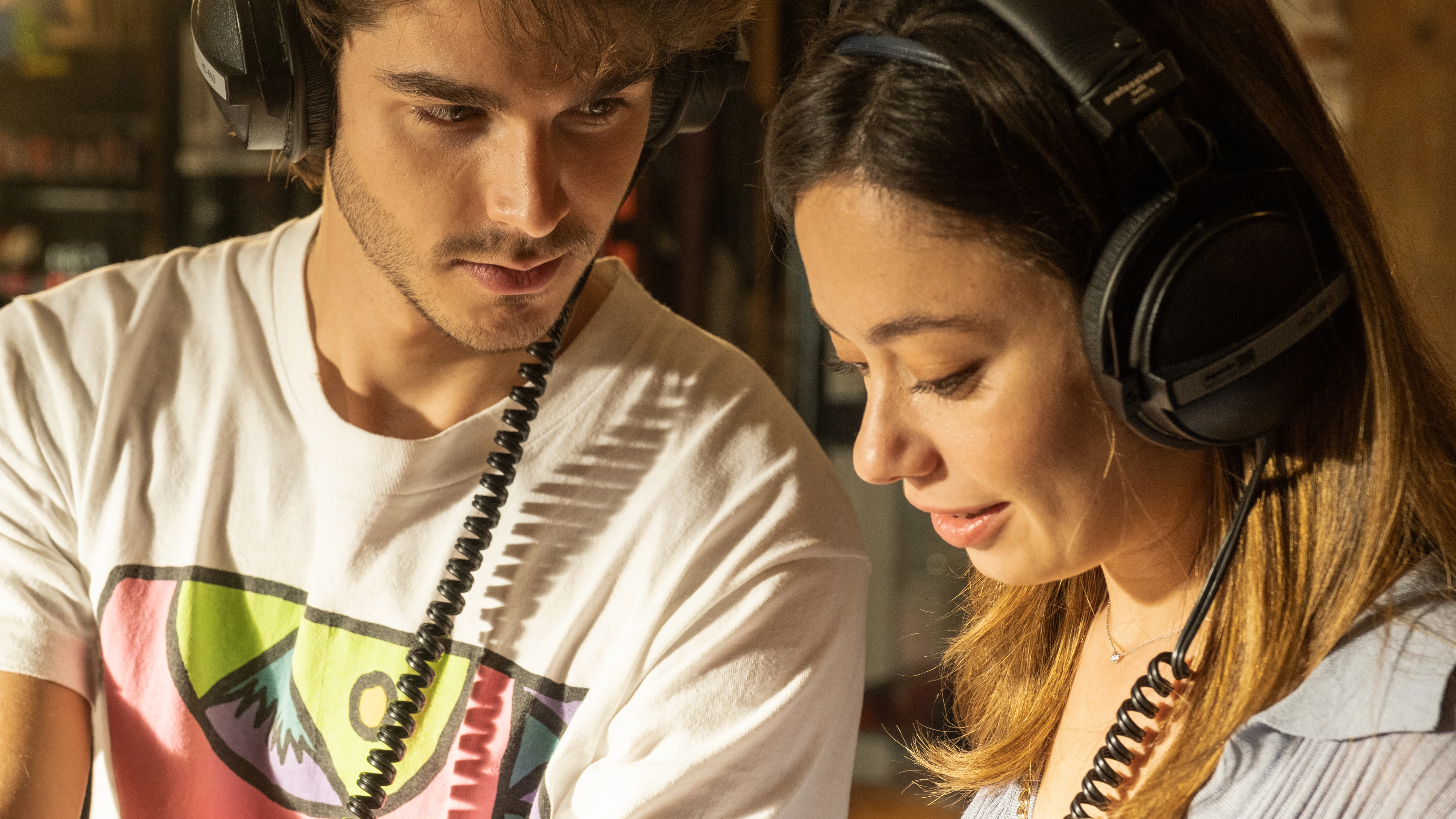 Álvaro Mel y Anna Castillo en 'Un cuento perfecto' Álvaro Mel y Anna Castillo en 'Un cuento perfecto'